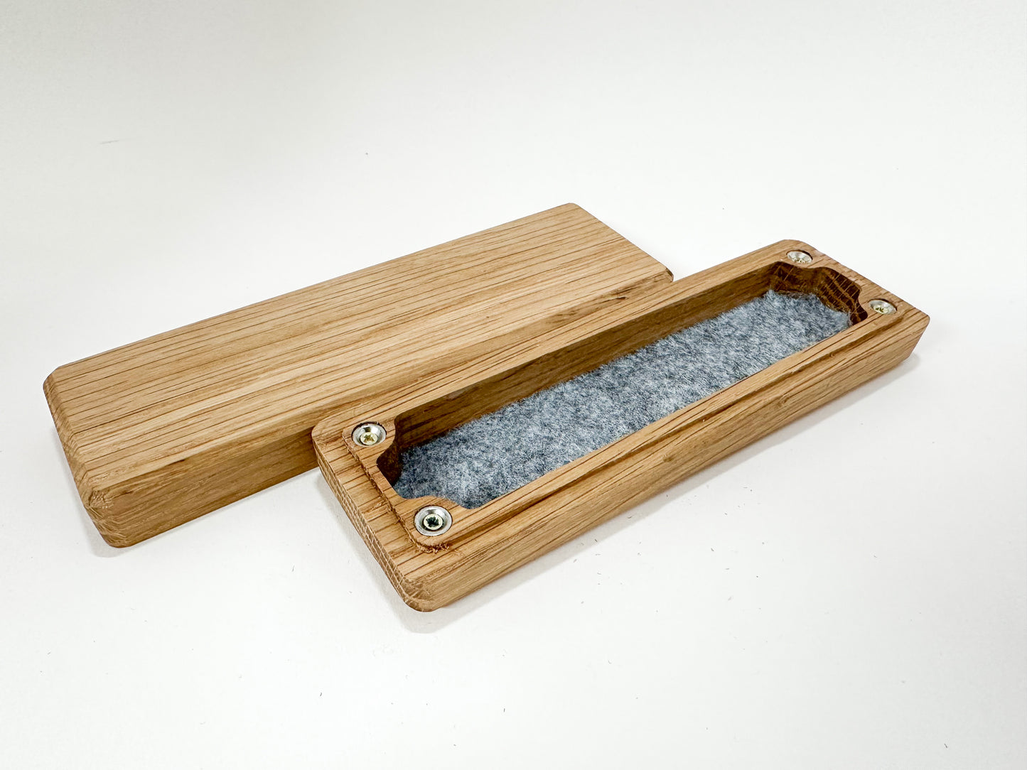 Small dice box