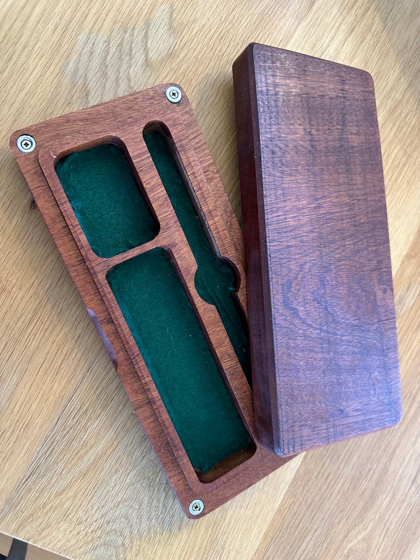 Rectangular dice box variant 2