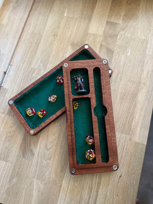 Rectangular dice box variant 2
