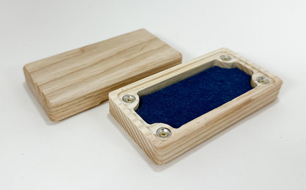 Micro dice box