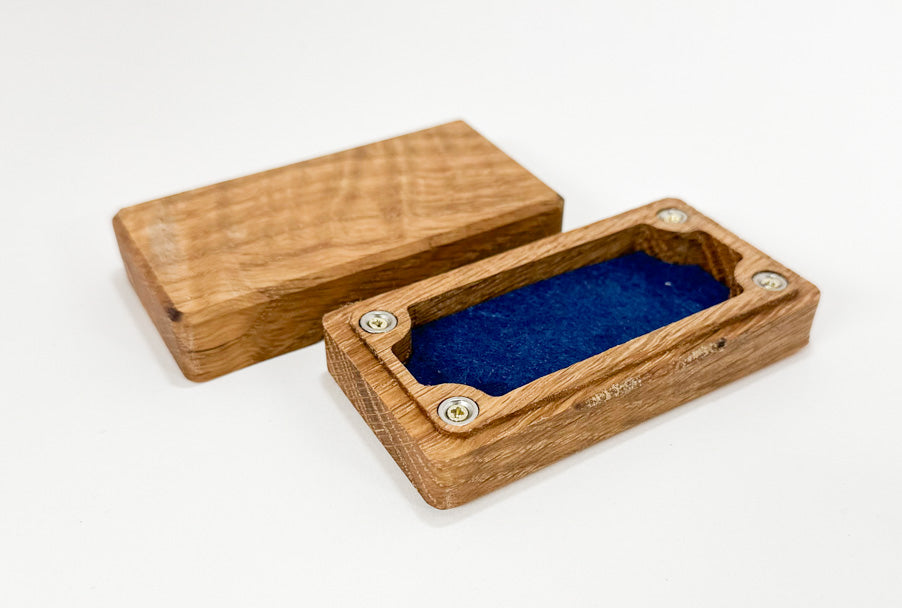 Micro dice box