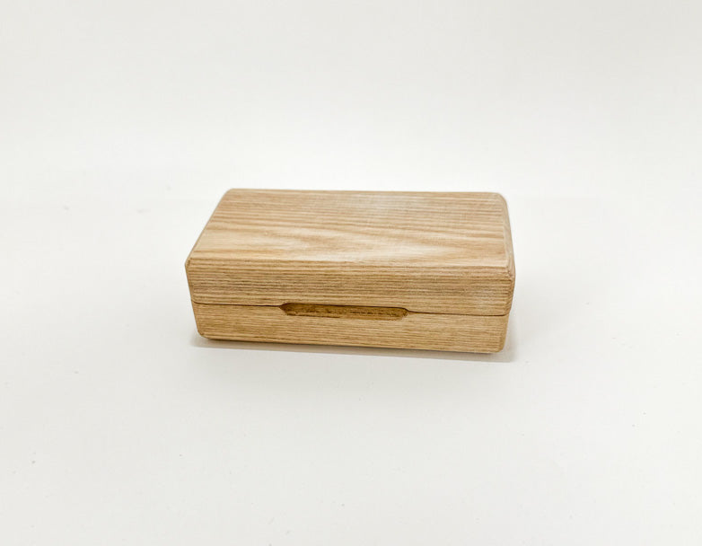 Micro dice box