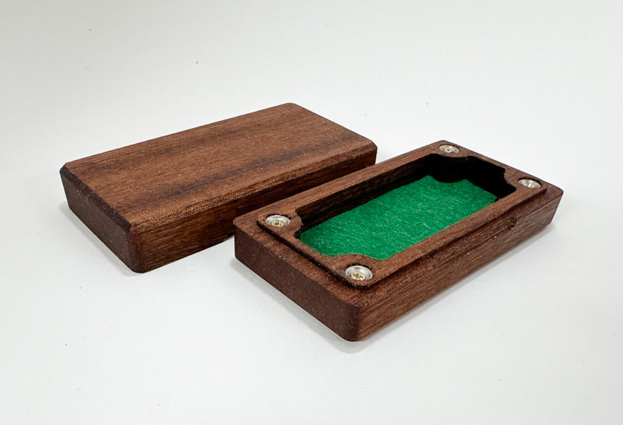 Micro dice box